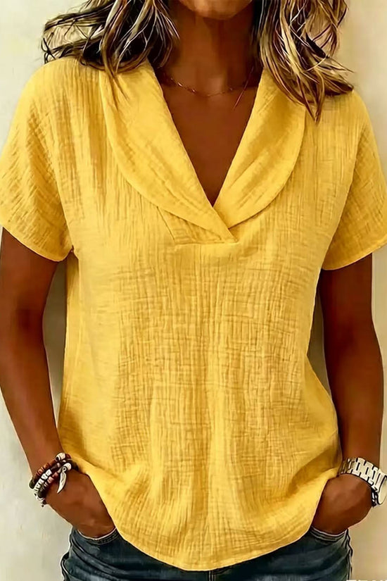 Women's Knitted Short-Sleeve Top With Butterfly Collar 