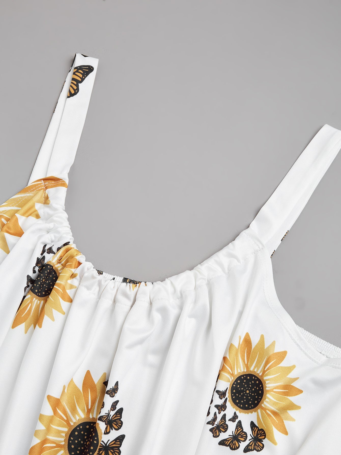 🌻 Plus Size Sunflower Print Sleeveless Wrap Dress FitiqueFit