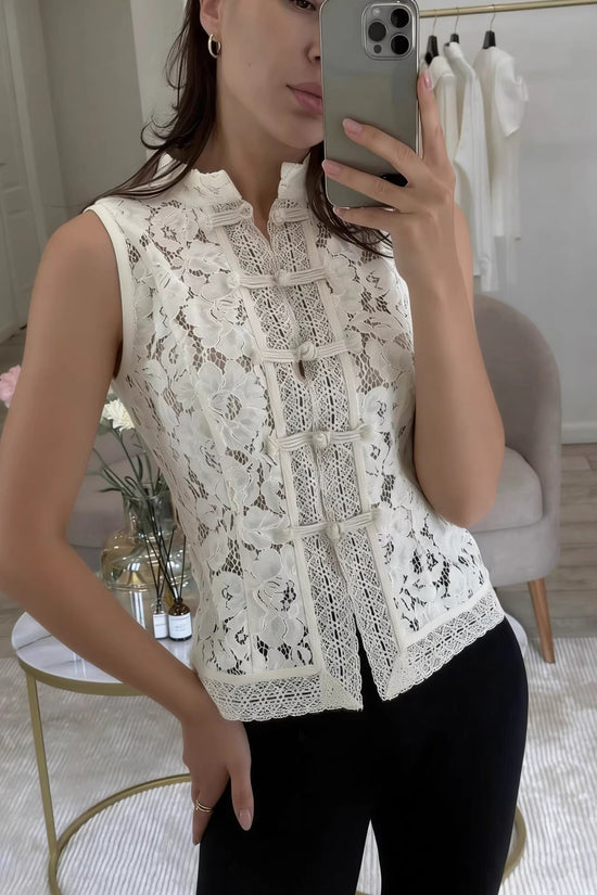 Fashionable Lace Crochet Stand Collar Slim-fit Sleeveless Shirt 