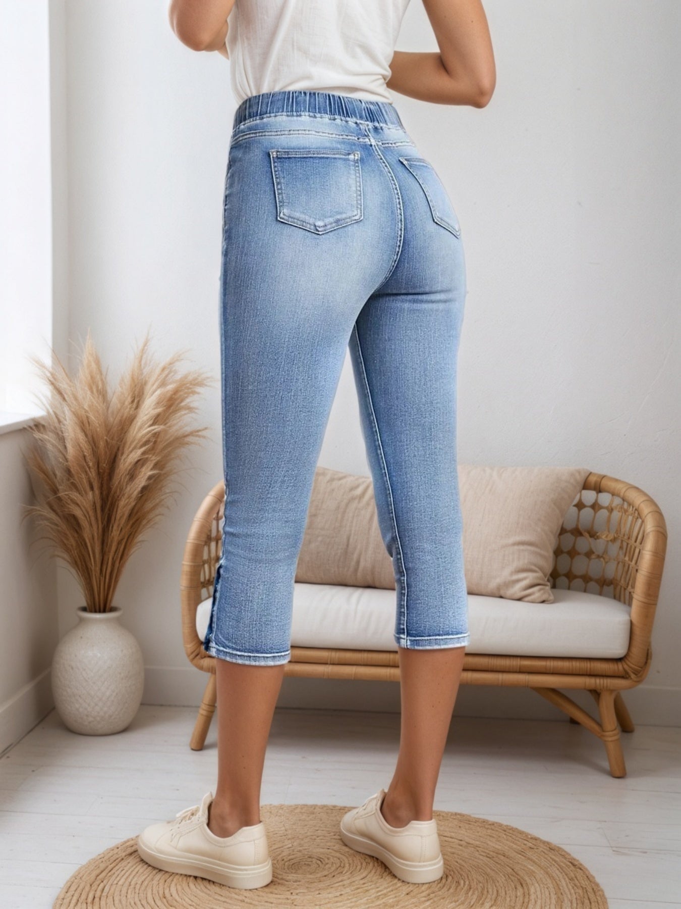 2025 New Women Chic Chic Denim Shorts, Drawstring Closed And Split Button Hem, Comfortable Fabric, Suitable For All Kinds Of Wear, Spring And Summer Women's Wear CJ US