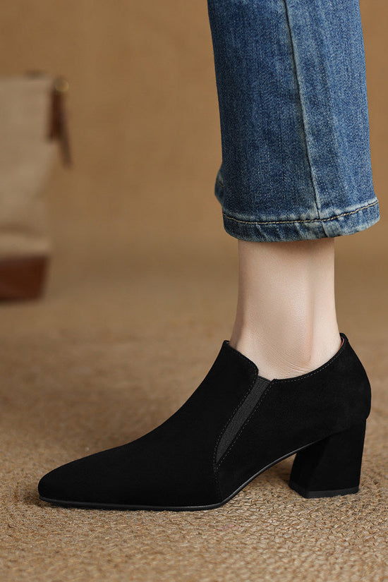 Suede-textured Deep-toe Pointed-toe Chunky-heel Shoes 