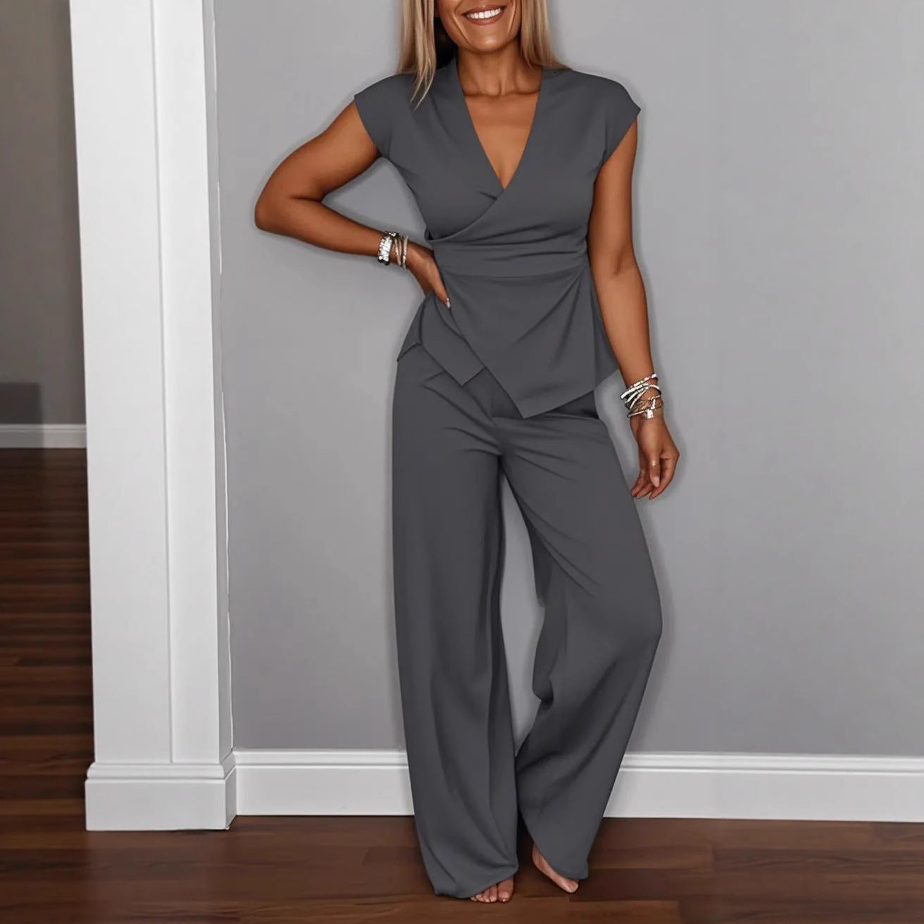 Solid-color Pleated Short-sleeve Pantsuit With Metal Buckles For Women 